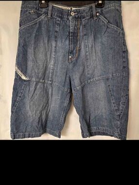 Classic Men's Denim Shorts